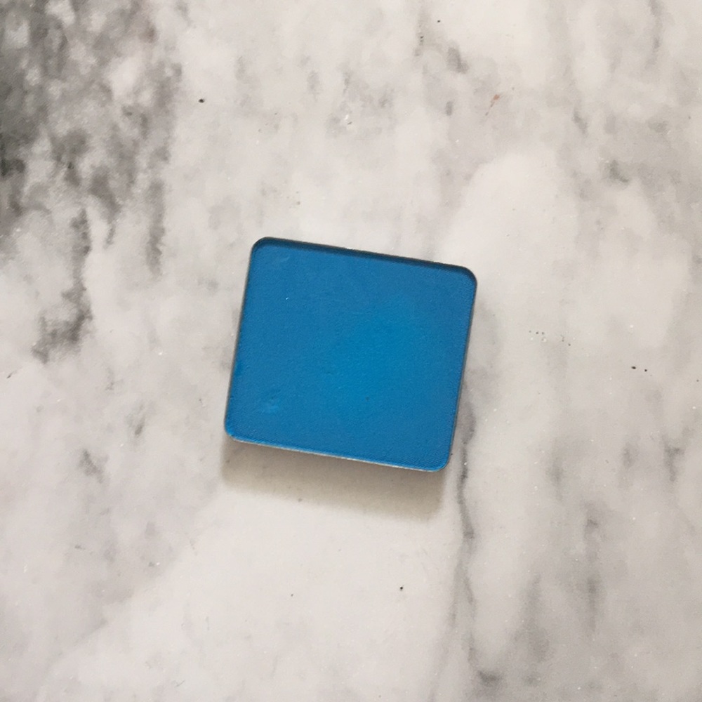 Inglot 322 eyeshadow